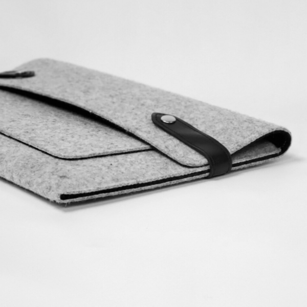 pochette d'ordinateur gris femme